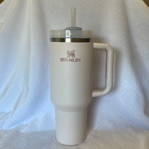 Stanley Quencher H2.0 Flowstate Tumbler 40oz Rose Quartz